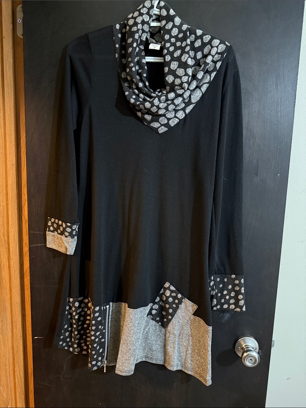 The Pyramid Collection Black Long Sleeve Dress with Gray Printed Accents